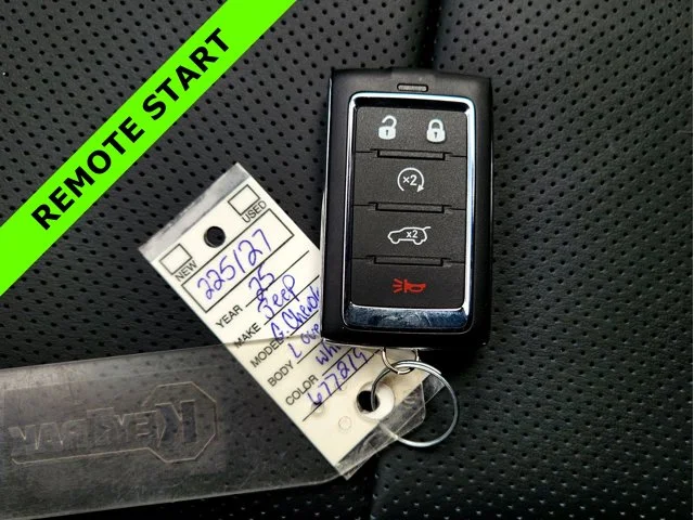 Nuevos JEEP GRAND CHEROKEE L at Columbus in Bob Caldwell Chrysler Jeep Dodge Ram