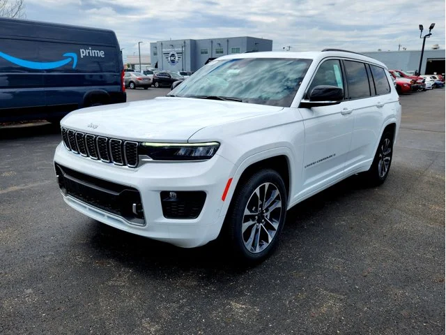 Nuevos JEEP GRAND CHEROKEE L at Columbus in Bob Caldwell Chrysler Jeep Dodge Ram