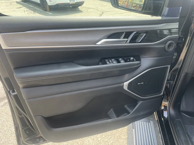 Nuevos JEEP WAGONEER L à Estados chez autogozo