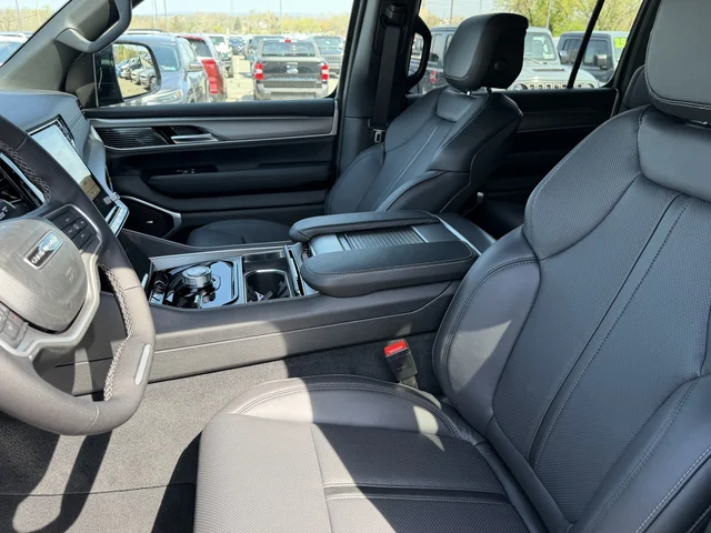 Nuevos JEEP GRAND WAGONEER L à Estados chez autogozo