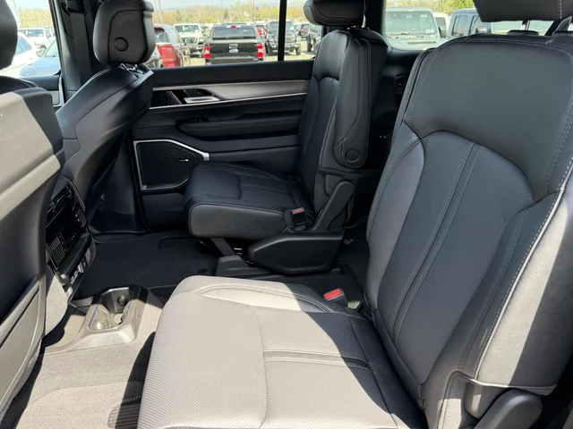 Nuevos JEEP GRAND WAGONEER L à Estados chez autogozo