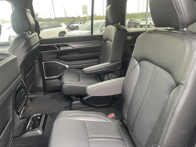 Nuevos JEEP WAGONEER à Estados chez autogozo