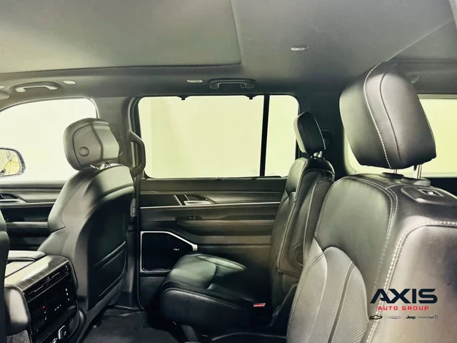 SEMINUEVOS JEEP Wagoneer L a Estados en autogozo