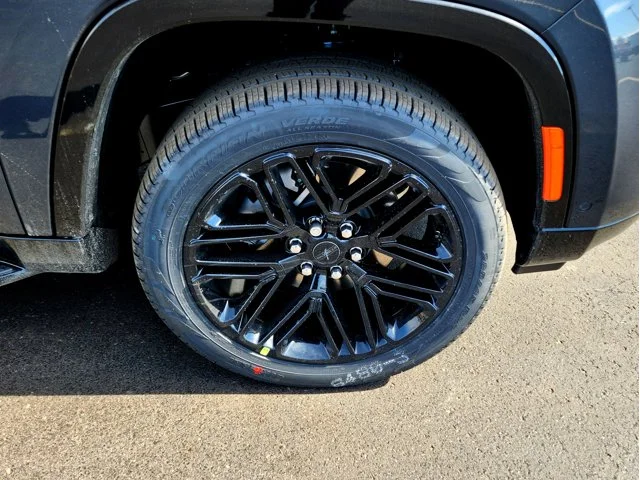 Nuevos JEEP WAGONEER at Columbus in Bob Caldwell Chrysler Jeep Dodge Ram