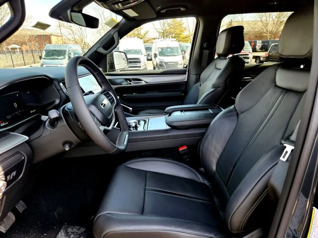Nuevos JEEP WAGONEER at Columbus in Bob Caldwell Chrysler Jeep Dodge Ram