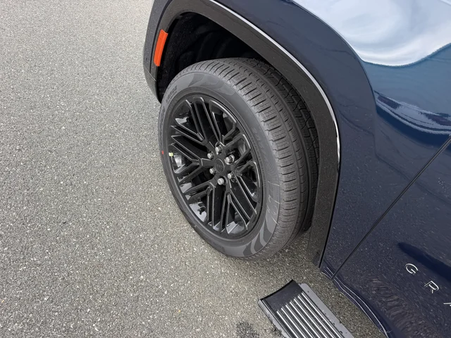 Nuevos JEEP GRAND WAGONEER à Estados chez autogozo