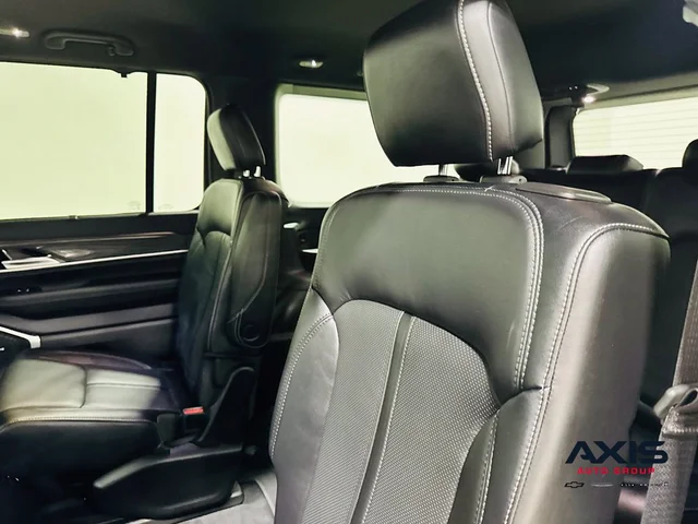 SEMINUEVOS JEEP Wagoneer a Estados en autogozo
