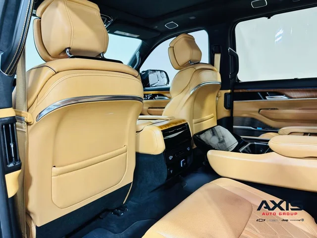 SEMINUEVOS JEEP Grand Wagoneer a Estados en autogozo