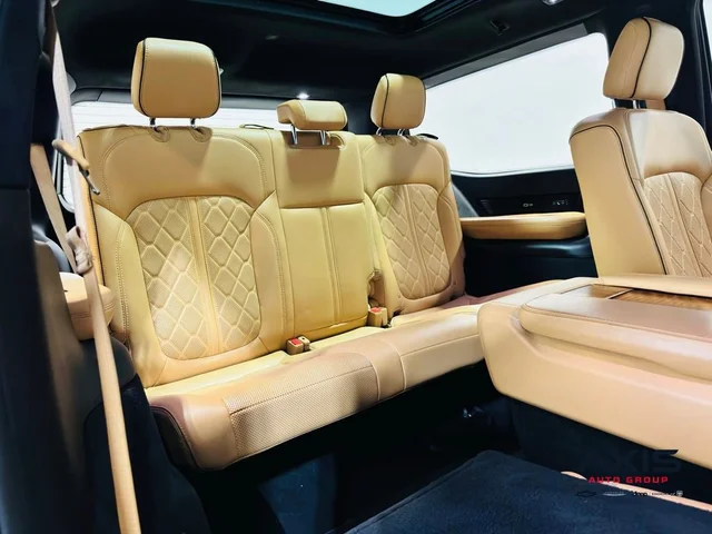 SEMINUEVOS JEEP Grand Wagoneer a Estados en autogozo