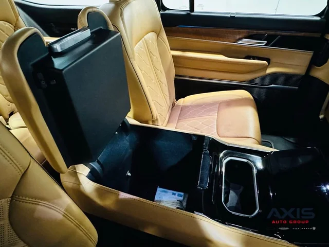 SEMINUEVOS JEEP Grand Wagoneer a Estados en autogozo