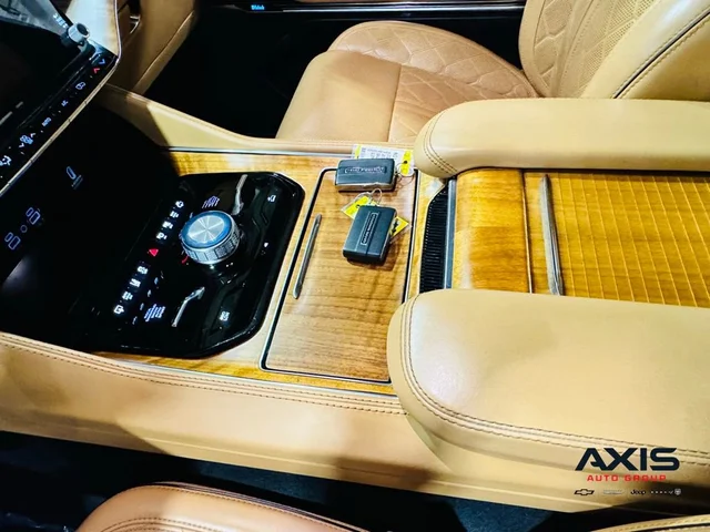 SEMINUEVOS JEEP Grand Wagoneer a Estados en autogozo