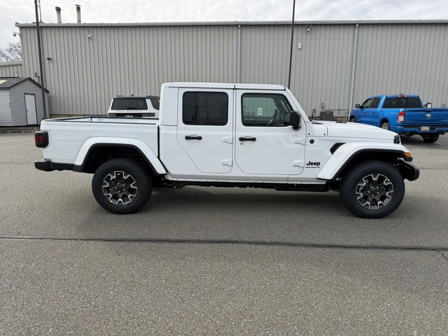 Nuevos JEEP GLADIATOR à Estados chez autogozo