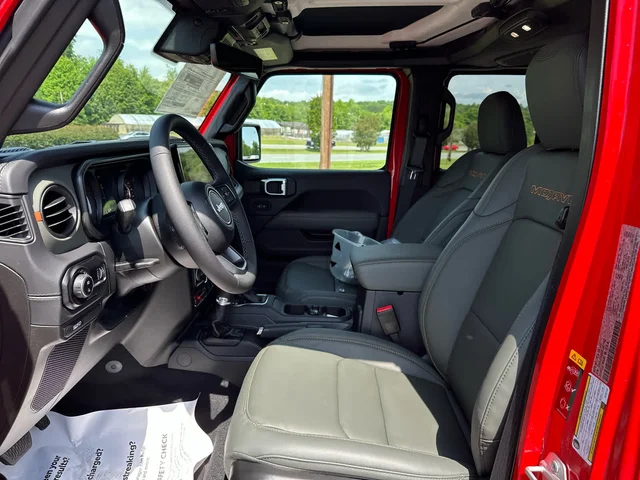 Nuevos JEEP GLADIATOR at Mount Airy in Mount Airy Chrysler Dodge Jeep Ram Fiat