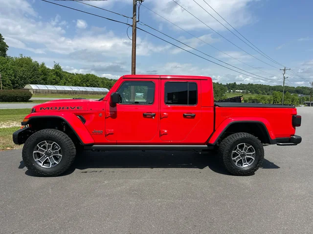 Nuevos JEEP GLADIATOR at Mount Airy in Mount Airy Chrysler Dodge Jeep Ram Fiat
