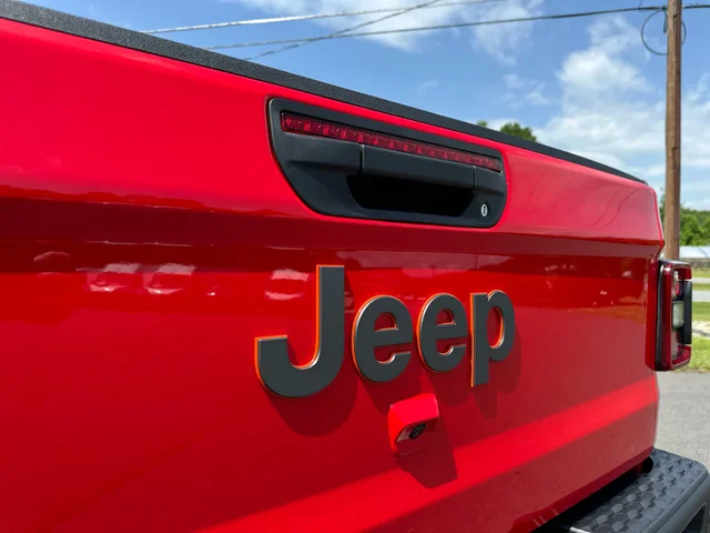 Nuevos JEEP GLADIATOR at Mount Airy in Mount Airy Chrysler Dodge Jeep Ram Fiat