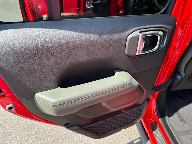 Nuevos JEEP GLADIATOR at Mount Airy in Mount Airy Chrysler Dodge Jeep Ram Fiat