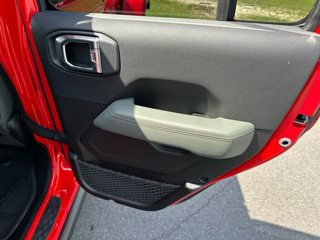 Nuevos JEEP GLADIATOR at Mount Airy in Mount Airy Chrysler Dodge Jeep Ram Fiat
