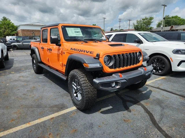 Nuevos JEEP GLADIATOR at Columbus in Bob Caldwell Chrysler Jeep Dodge Ram