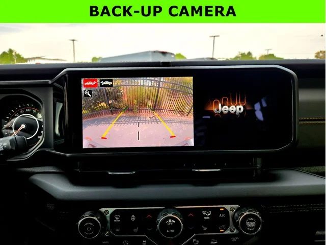 Nuevos JEEP GLADIATOR at Columbus in Bob Caldwell Chrysler Jeep Dodge Ram
