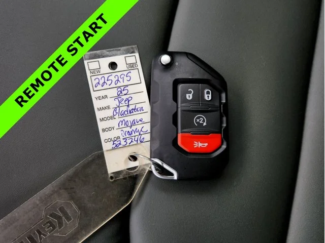 Nuevos JEEP GLADIATOR at Columbus in Bob Caldwell Chrysler Jeep Dodge Ram