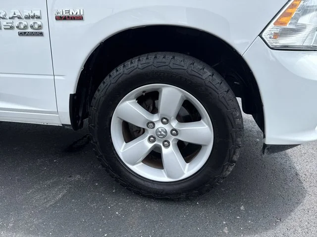 SEMINUEVOS RAM 1500 Classic at Columbus in Bob Caldwell Chrysler Jeep Dodge Ram