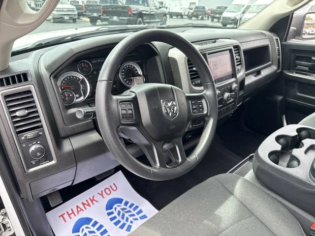 SEMINUEVOS RAM 1500 Classic at Columbus in Bob Caldwell Chrysler Jeep Dodge Ram