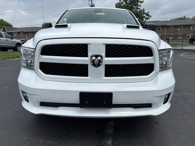 SEMINUEVOS RAM 1500 Classic at Columbus in Bob Caldwell Chrysler Jeep Dodge Ram