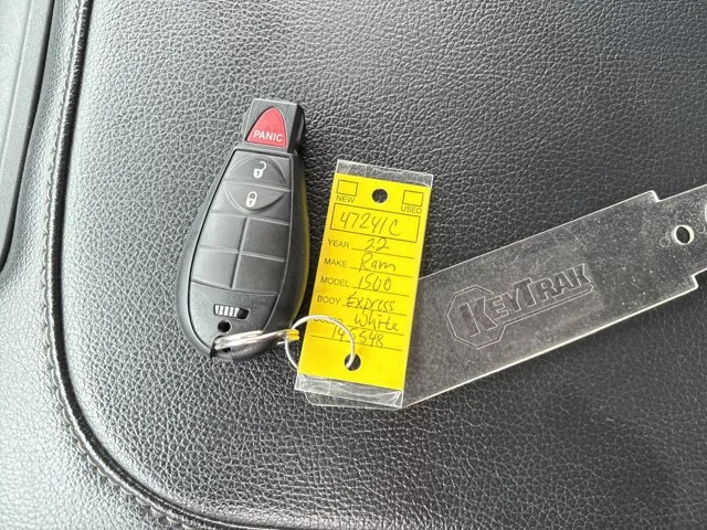 SEMINUEVOS RAM 1500 Classic at Columbus in Bob Caldwell Chrysler Jeep Dodge Ram