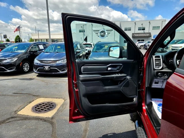 SEMINUEVOS RAM 1500 at Columbus in Bob Caldwell Chrysler Jeep Dodge Ram
