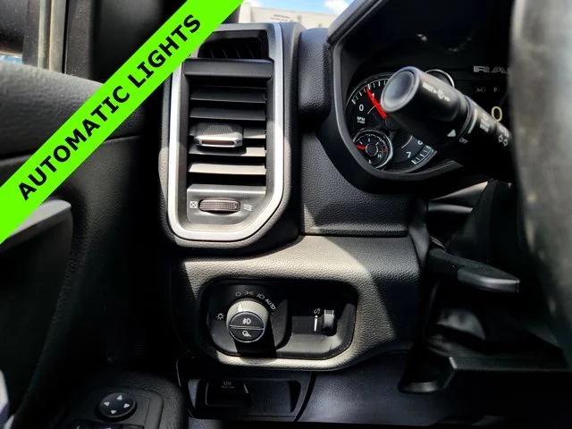 SEMINUEVOS RAM 1500 at Columbus in Bob Caldwell Chrysler Jeep Dodge Ram