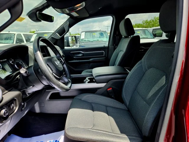 SEMINUEVOS RAM 1500 at Columbus in Bob Caldwell Chrysler Jeep Dodge Ram