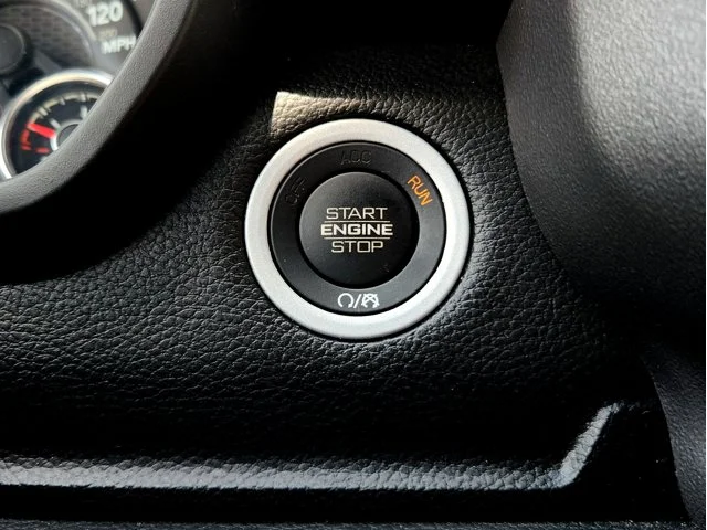 SEMINUEVOS RAM 1500 at Columbus in Bob Caldwell Chrysler Jeep Dodge Ram