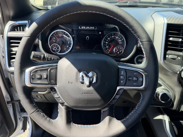 Nuevos RAM RAM 1500 à Estados chez autogozo