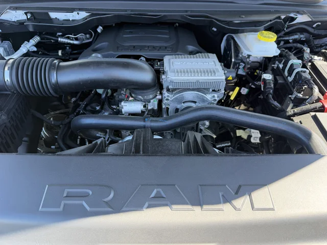 Nuevos RAM RAM 1500 à Estados chez autogozo