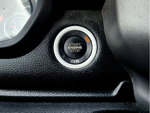 SEMINUEVOS RAM 1500 at Columbus in Bob Caldwell Chrysler Jeep Dodge Ram