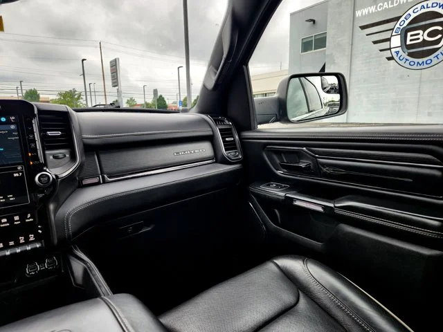 SEMINUEVOS RAM 1500 at Columbus in Bob Caldwell Chrysler Jeep Dodge Ram