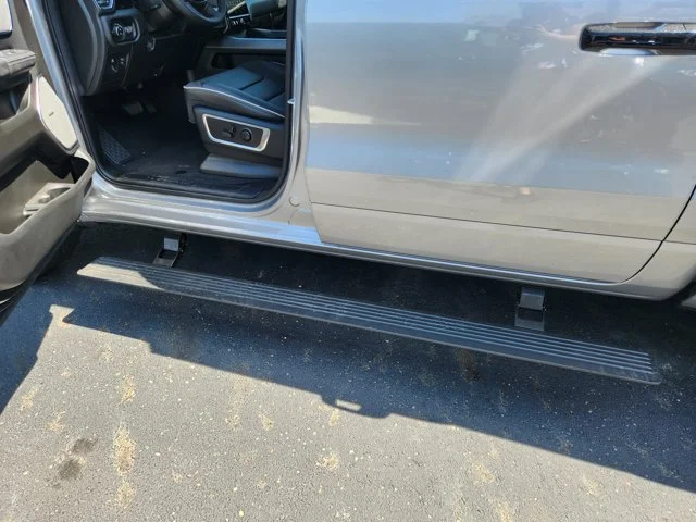 Nuevos RAM 1500 at Columbus in Bob Caldwell Chrysler Jeep Dodge Ram