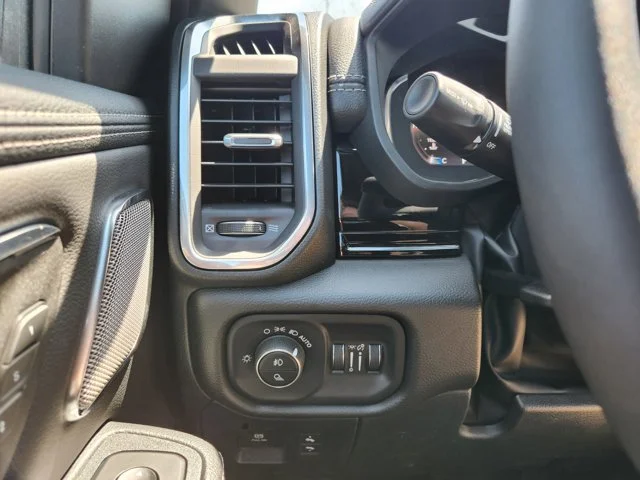 Nuevos RAM 1500 à Estados chez autogozo