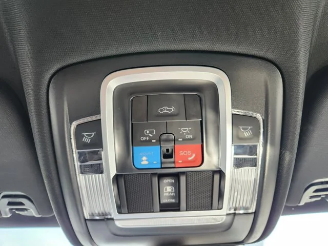 Nuevos RAM 1500 à Estados chez autogozo