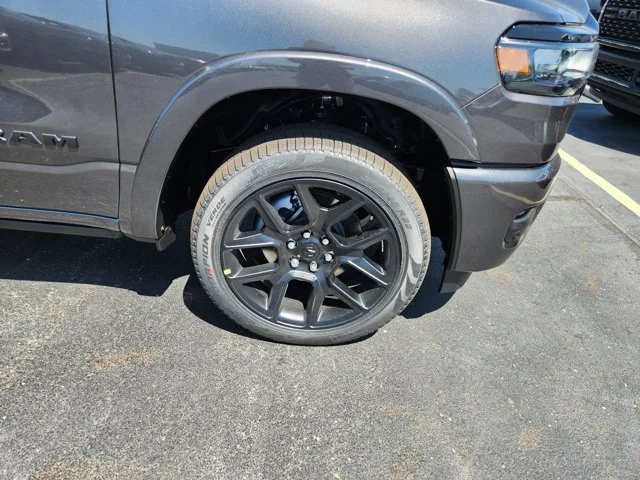 Nuevos RAM 1500 at Columbus in Bob Caldwell Chrysler Jeep Dodge Ram