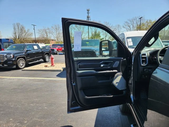Nuevos RAM 1500 at Columbus in Bob Caldwell Chrysler Jeep Dodge Ram