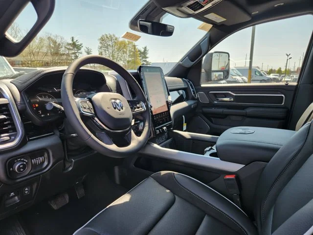 Nuevos RAM 1500 at Columbus in Bob Caldwell Chrysler Jeep Dodge Ram