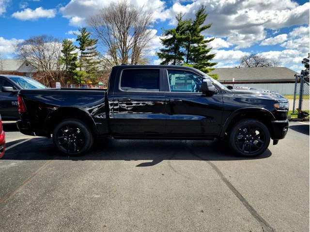 Nuevos RAM 1500 at Columbus in Bob Caldwell Chrysler Jeep Dodge Ram
