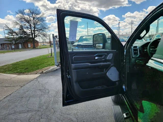 Nuevos RAM 1500 at Columbus in Bob Caldwell Chrysler Jeep Dodge Ram