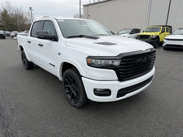 Nuevos RAM 1500 à Estados chez autogozo