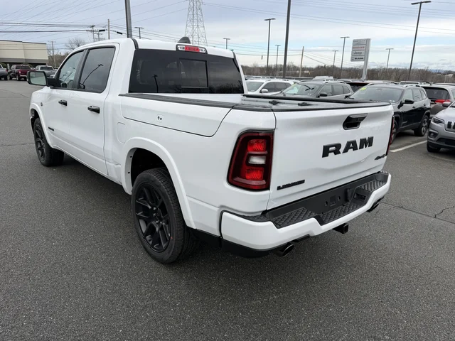 Nuevos RAM 1500 à Estados chez autogozo