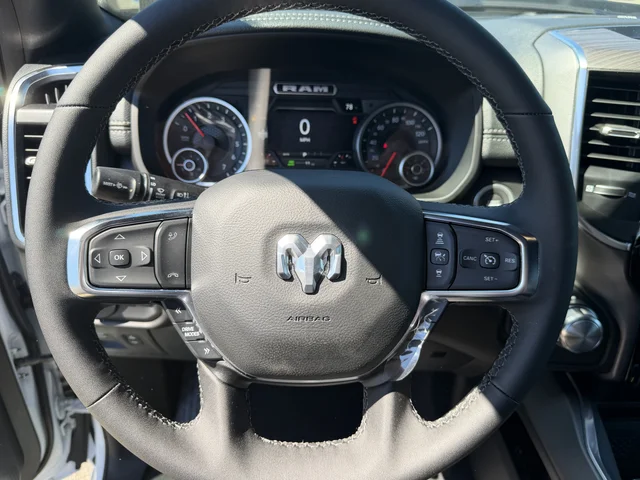 Nuevos RAM RAM 1500 à Estados chez autogozo
