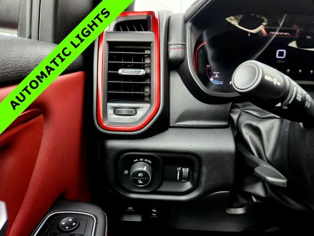 SEMINUEVOS RAM 1500 at Columbus in Bob Caldwell Chrysler Jeep Dodge Ram