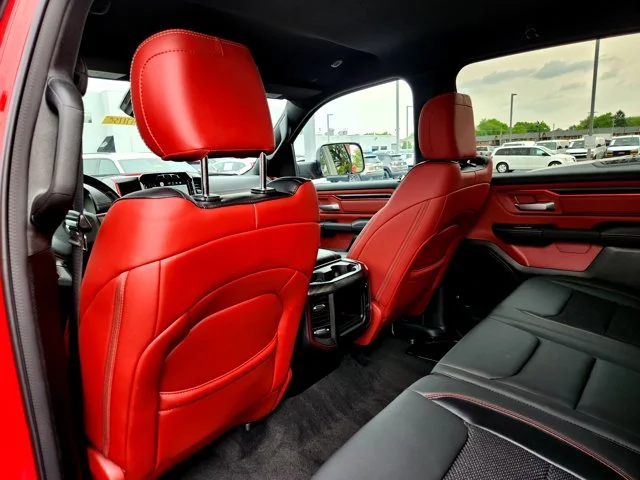 SEMINUEVOS RAM 1500 at Columbus in Bob Caldwell Chrysler Jeep Dodge Ram