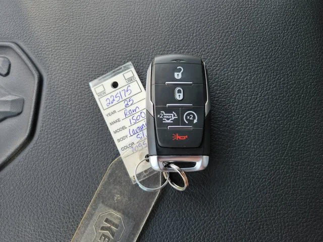 Nuevos RAM 1500 at Columbus in Bob Caldwell Chrysler Jeep Dodge Ram